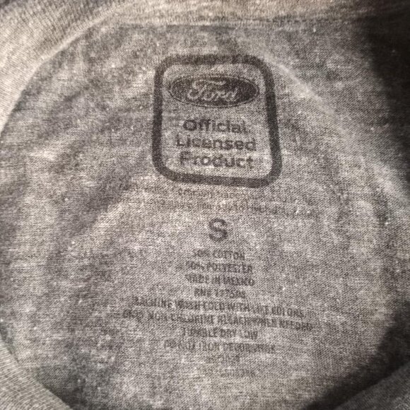 Men's Ford Classic Mustang T-Shirt - Picture 3 of 3